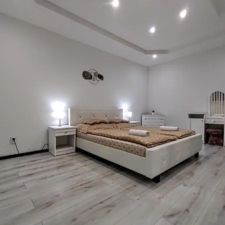 Sofia Centrum 度假居 *